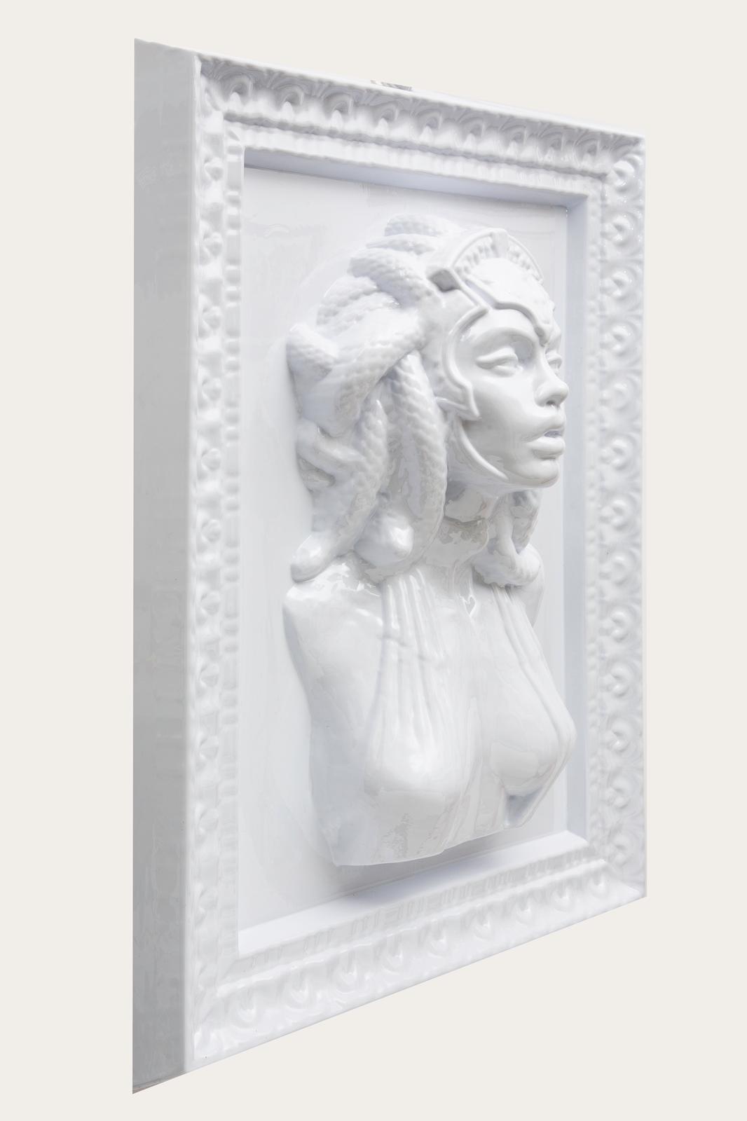 #ArtMedusa White