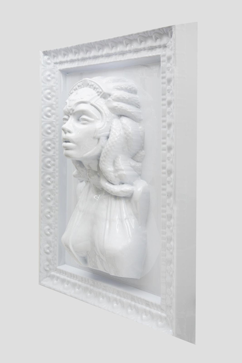 #ArtMedusa White