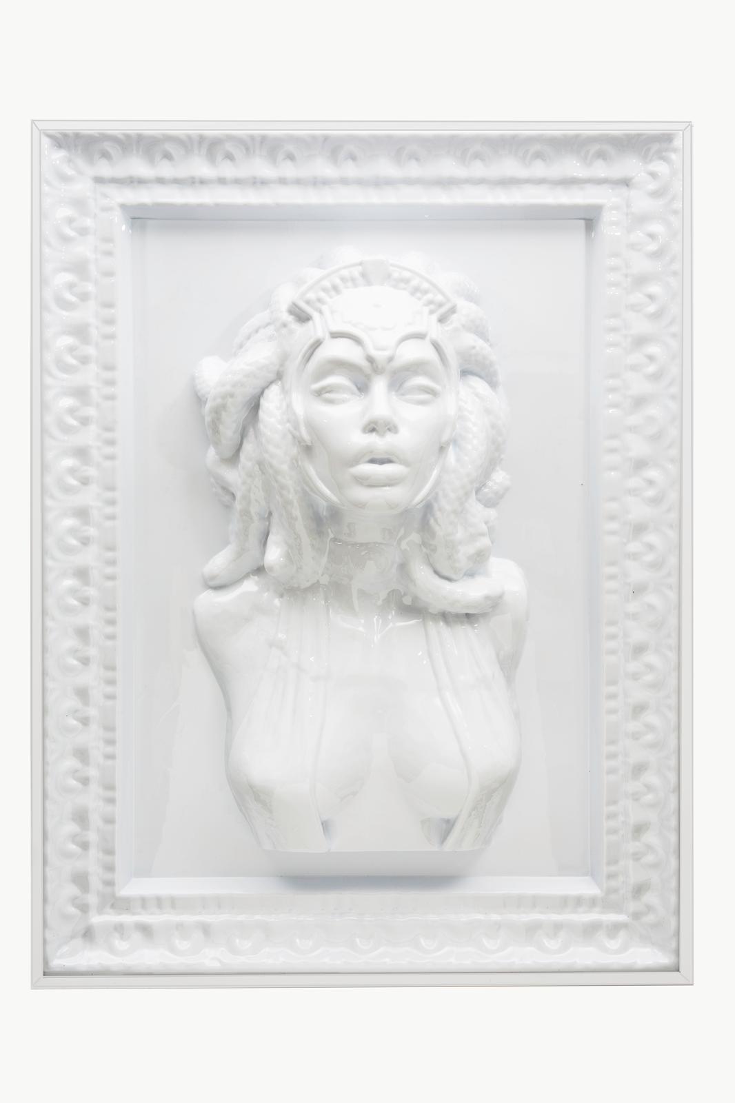 #ArtMedusa White